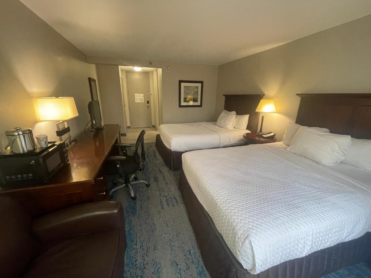 Ramada By Wyndham Cleveland Independence Ξενοδοχείο Εξωτερικό φωτογραφία