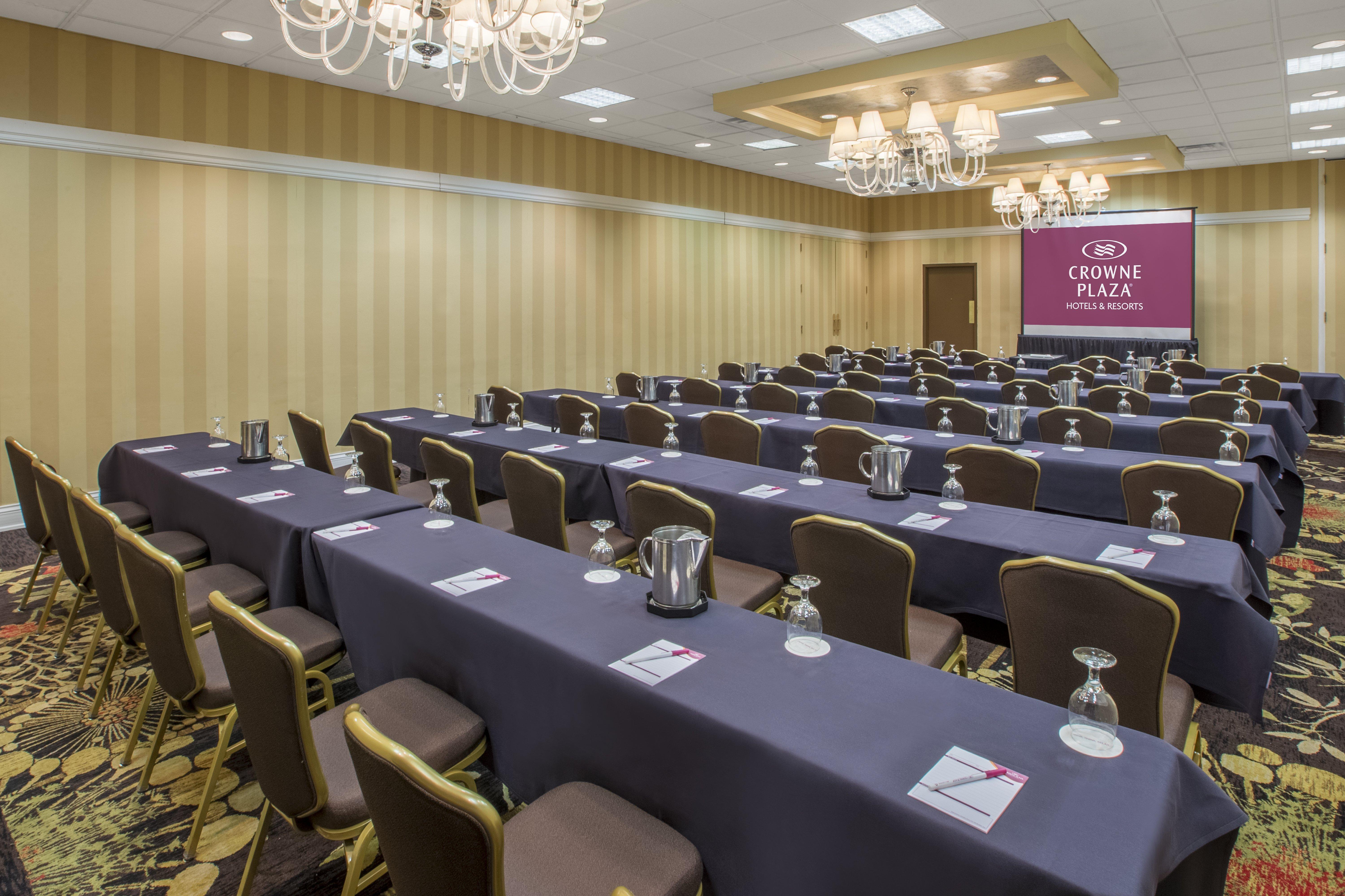 Ramada By Wyndham Cleveland Independence Ξενοδοχείο Εξωτερικό φωτογραφία