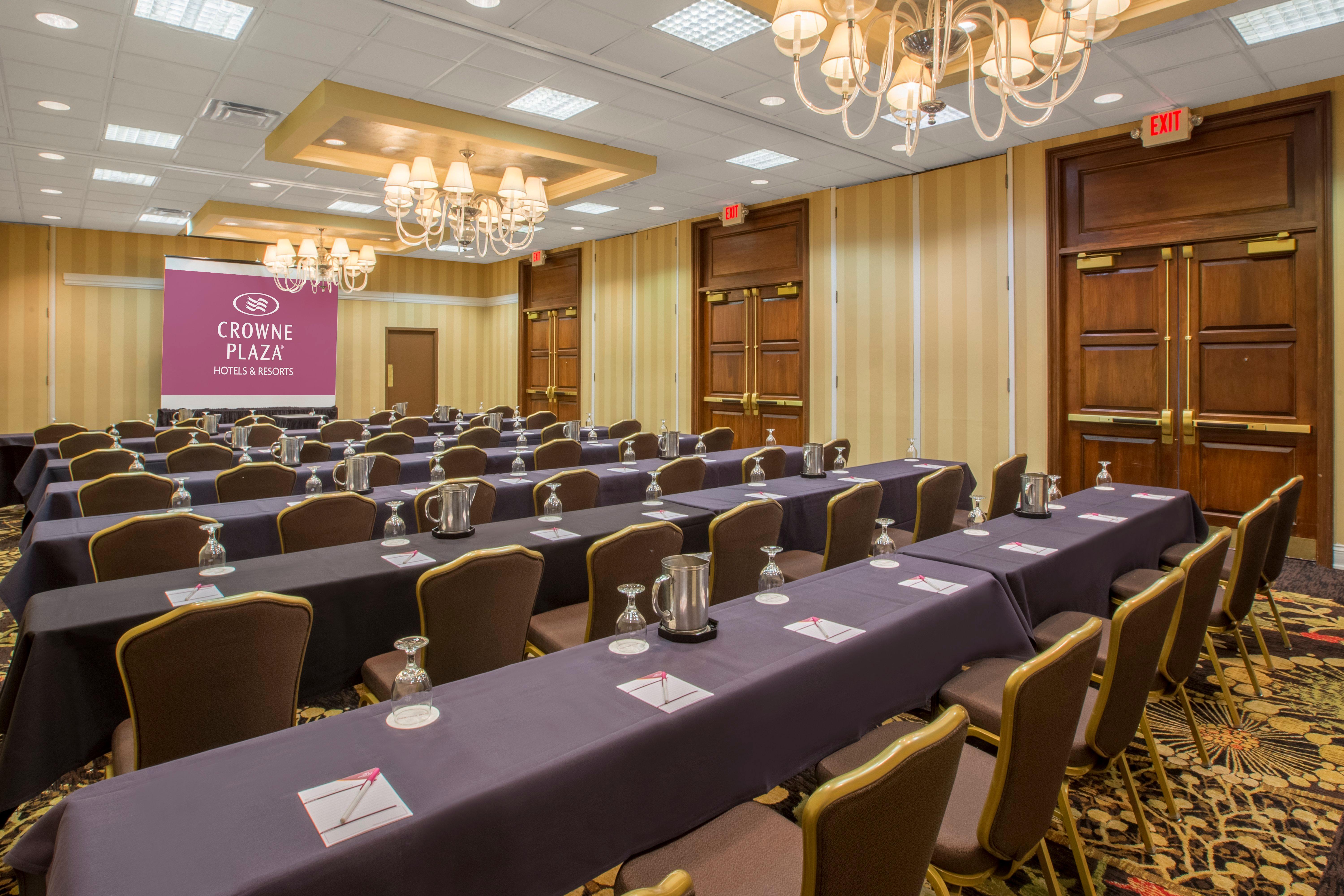 Ramada By Wyndham Cleveland Independence Ξενοδοχείο Εξωτερικό φωτογραφία